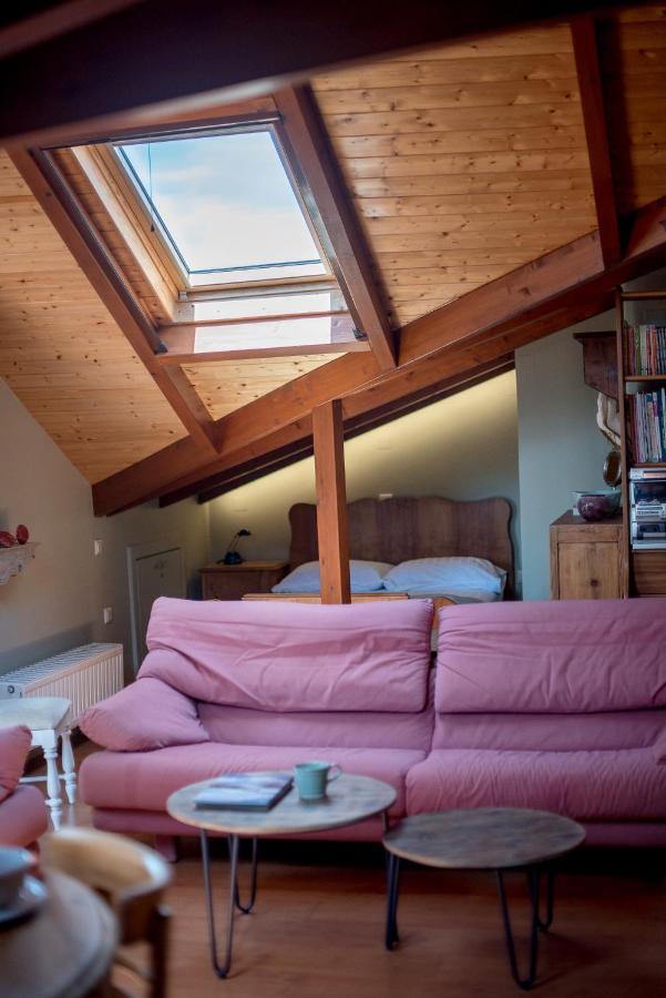 Country Style Attic In The Heart Of Preveza Apartment Exterior photo