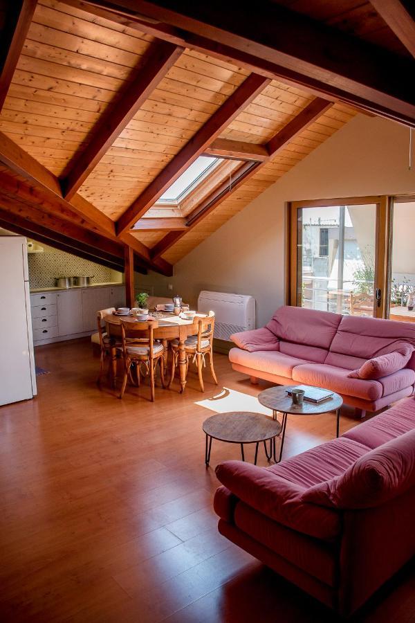 Country Style Attic In The Heart Of Preveza Apartment Exterior photo