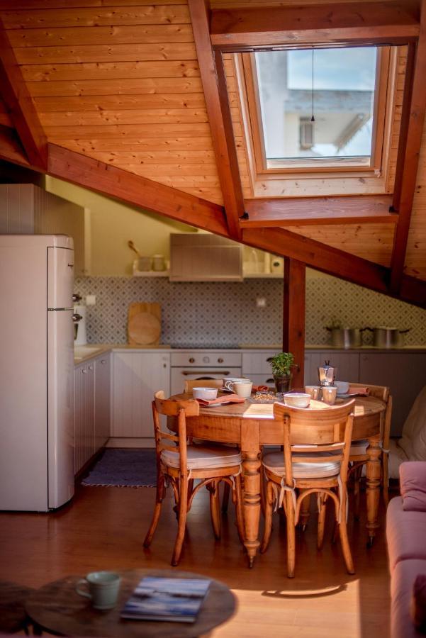 Country Style Attic In The Heart Of Preveza Apartment Exterior photo