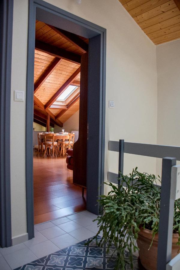 Country Style Attic In The Heart Of Preveza Apartment Exterior photo